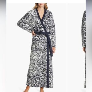 NWT CozyChic Wilderness Long Robe
Barefoot Dreams